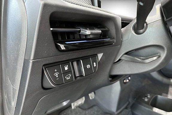 Kia EV6 15 of 21