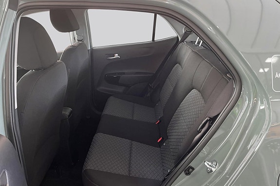 Kia Picanto 5 of 11