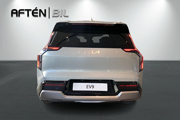 Kia EV9 8 of 29