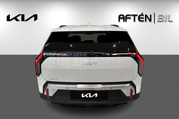 Kia EV3 8 of 24