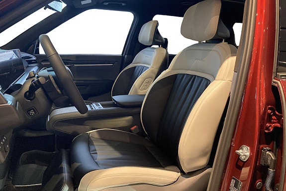 Kia EV9 12 of 21