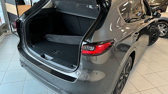 Mazda CX-60 3 of 8
