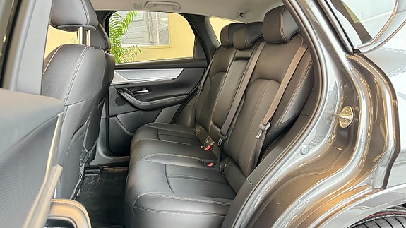 Mazda CX-60 5 of 8