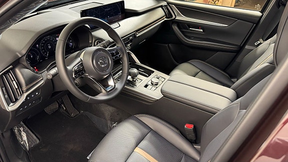 Mazda CX-80 12 of 27