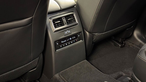 Mazda CX-80 13 of 27