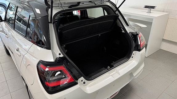 Suzuki Swift 4 of 6