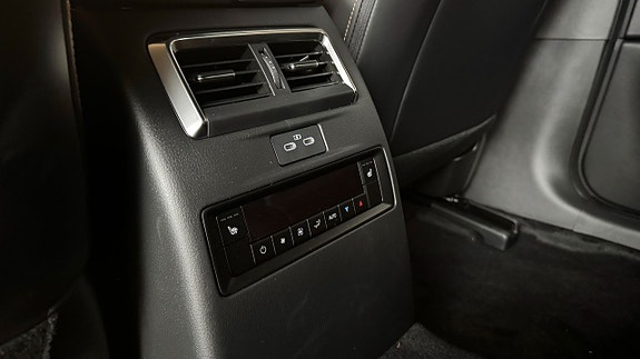 Mazda CX-80 6 of 11
