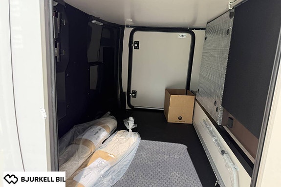 Bürstner Signature SFT 7.1  Taksäng ALDE 180hk - Nyhet !! Lager !! 21 of 21