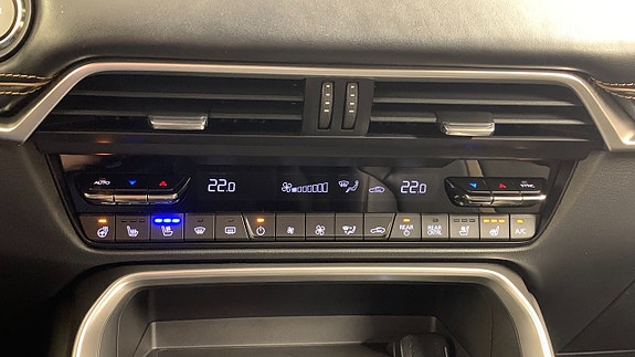 Mazda CX-80 28 of 30