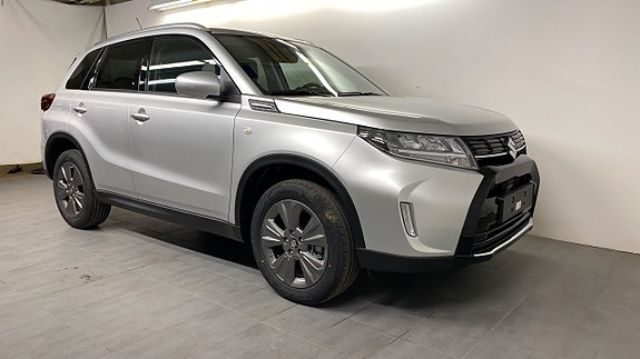 Suzuki Vitara 2 of 10