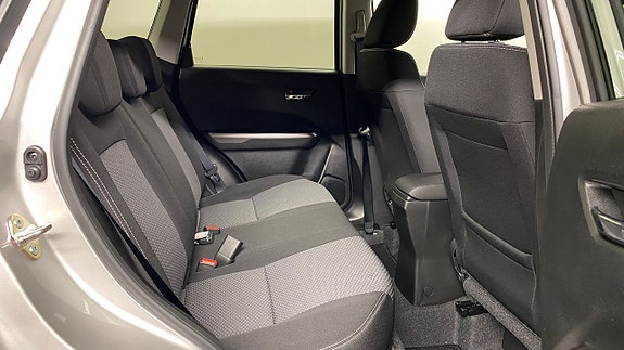 Suzuki Vitara 5 of 10