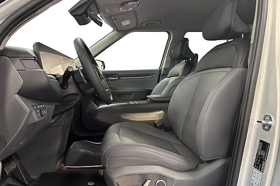 Kia EV9 11 of 25