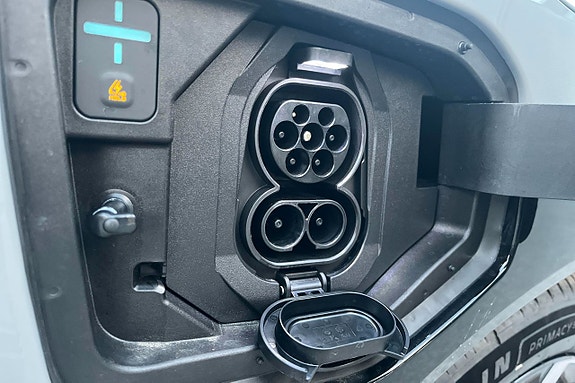 Kia EV4 15 of 26