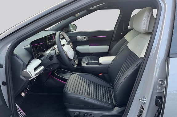 Kia EV4 11 of 26