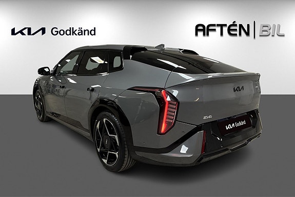 Kia EV4 8 of 28