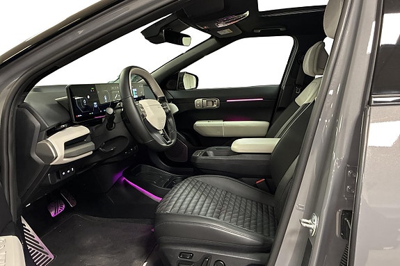 Kia EV4 10 of 28