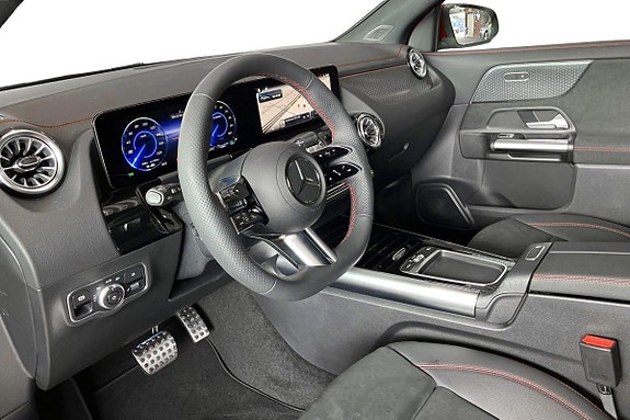 Mercedes-Benz EQA250+ 6 of 23