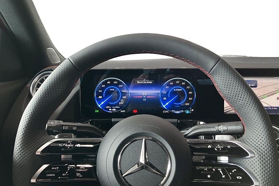 Mercedes-Benz EQA250+ 7 of 23