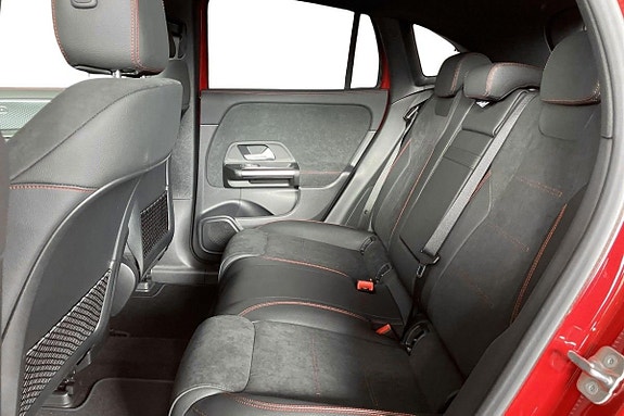 Mercedes-Benz EQA250+ 10 of 23