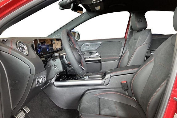 Mercedes-Benz EQA250+ 12 of 23