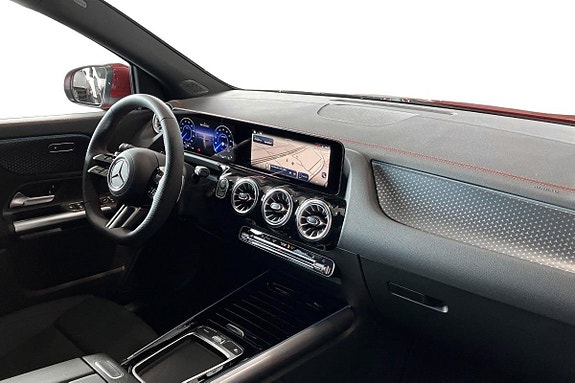 Mercedes-Benz EQA250+ 9 of 23