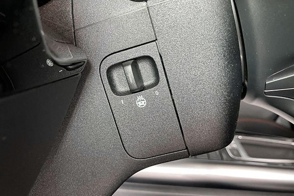Mercedes-Benz EQA250+ 15 of 23