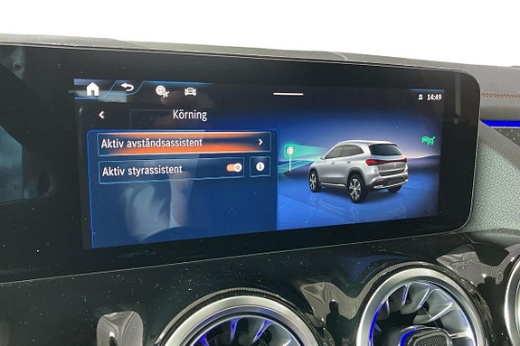 Mercedes-Benz EQA250+ 20 of 23