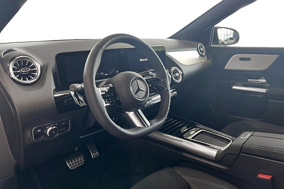 Mercedes-Benz GLA250 e 6 of 15