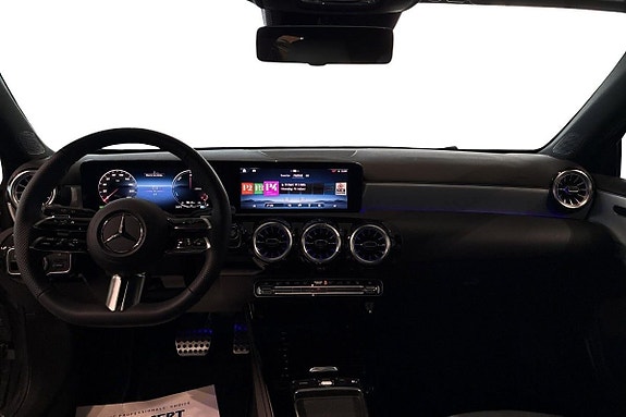 Mercedes-Benz A250 e 8 of 14