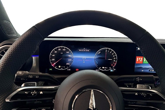Mercedes-Benz A250 e 7 of 14