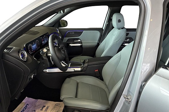 Mercedes-Benz GLB220 d 11 of 14