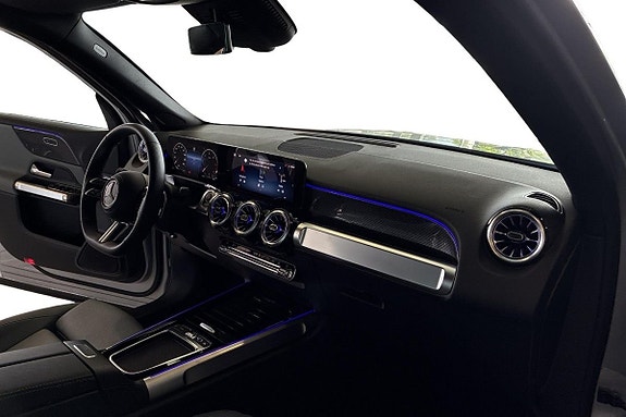 Mercedes-Benz GLB220 d 9 of 14