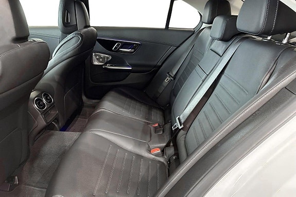 Mercedes-Benz C300 e 10 of 15