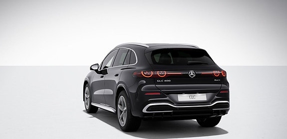 Mercedes-Benz GLC400 3 of 5