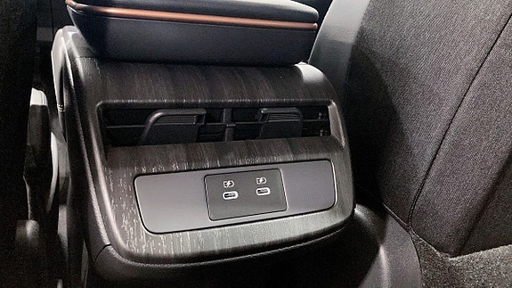 Nissan Ariya 16 of 16