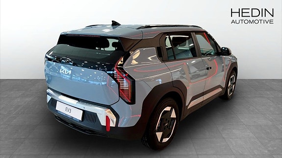 Kia EV3 2 of 5