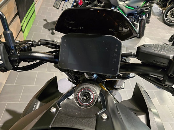 Kawasaki Z900 Performance 5 of 9