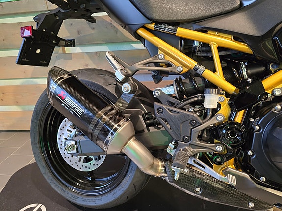 Kawasaki Z900 Performance 8 of 9