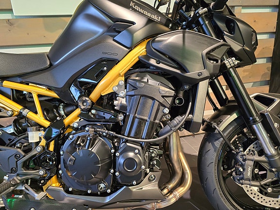 Kawasaki Z900 Performance 7 of 9