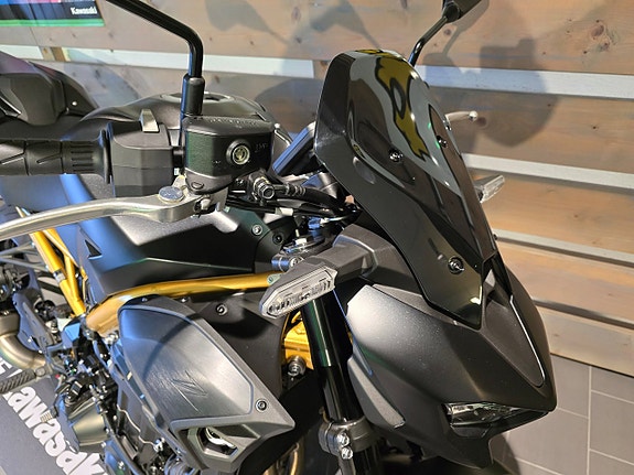 Kawasaki Z900 Performance 6 of 9