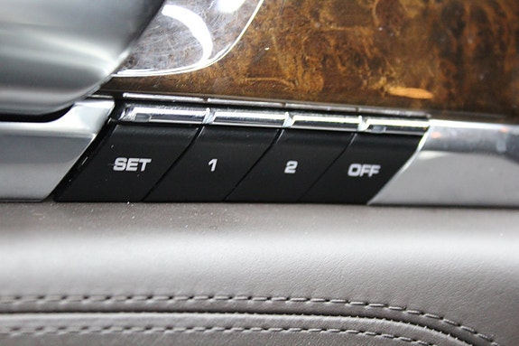 Porsche Panamera Turbo 17 of 22