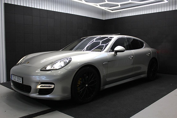 Porsche Panamera Turbo