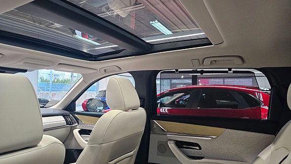Mazda CX-80 11 of 13