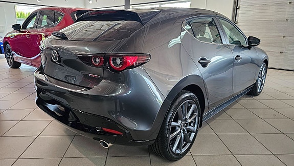 Mazda 3 5 of 8
