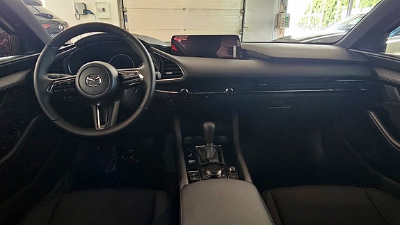 Mazda 3 7 of 8