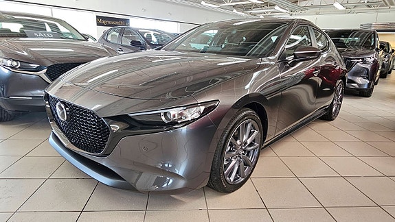 Mazda 3 4 of 8