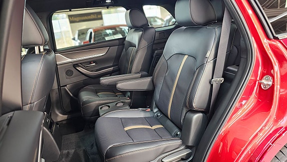 Mazda CX-80 12 of 15