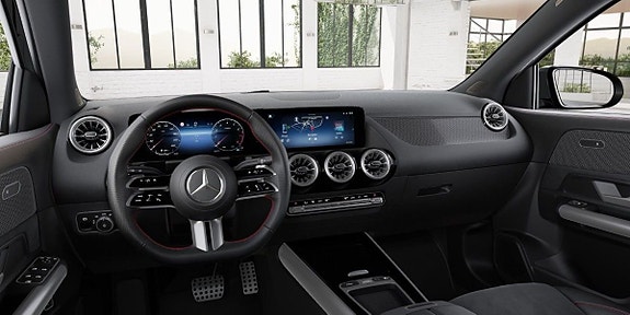 Mercedes-Benz GLA200 10 of 10