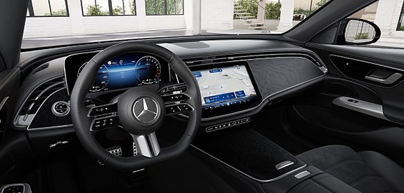 Mercedes-Benz E300 e 4 of 6