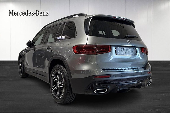 Mercedes-Benz GLB200 4 of 5
